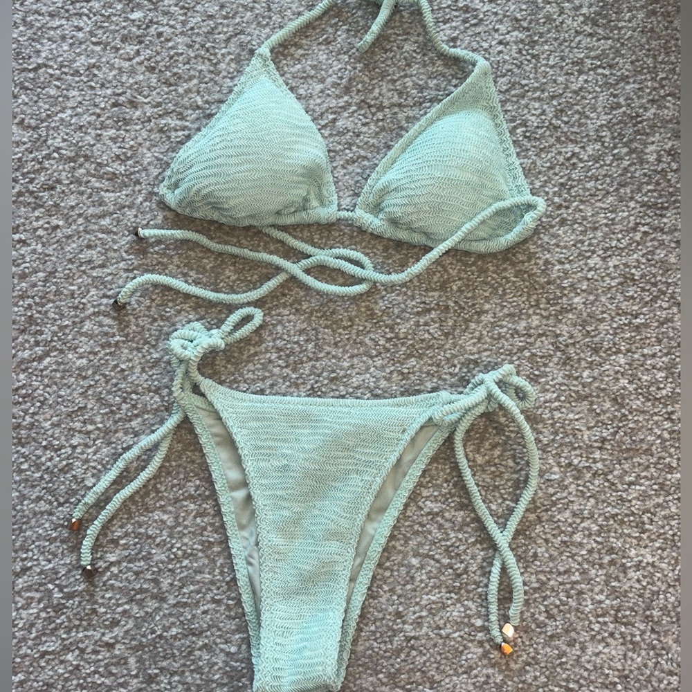 Bikini Like New